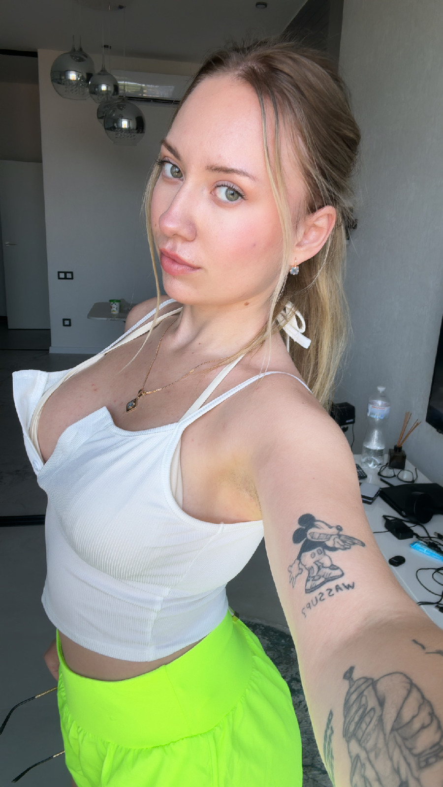 KateV in her underwear in Fort Worth