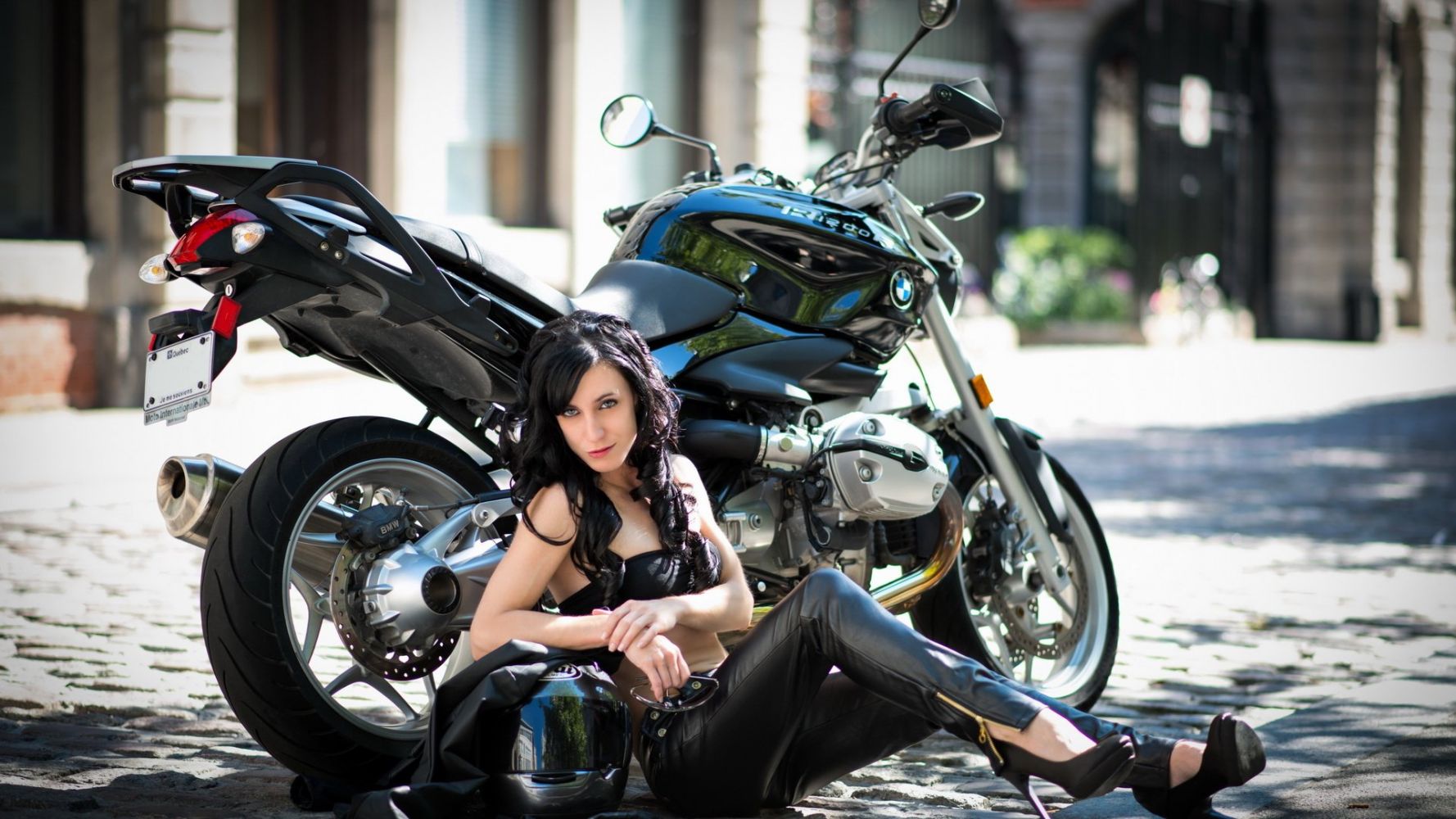 European women on bikes in Fort Worth