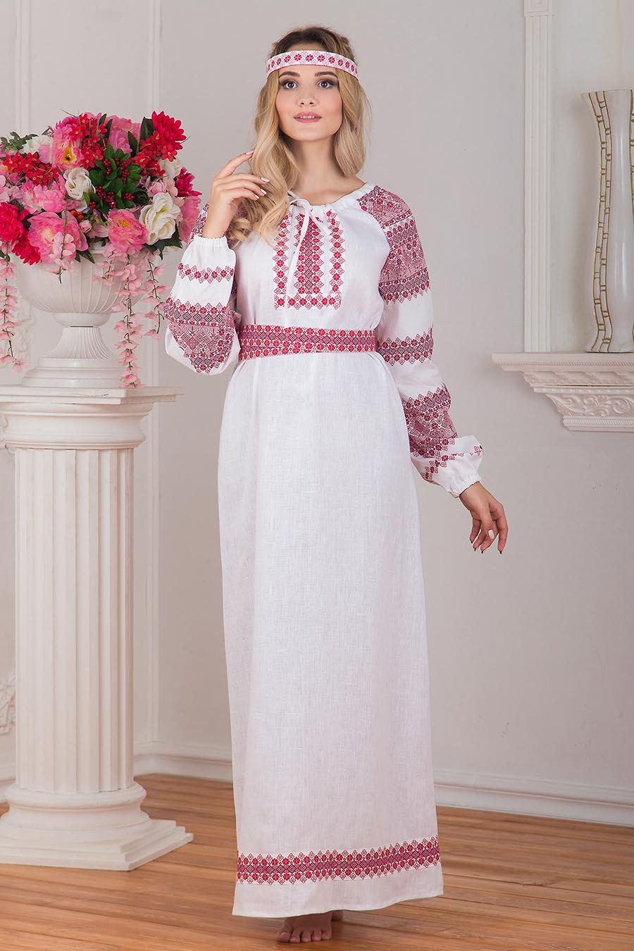 Women in Slavic costumes in Fort Worth