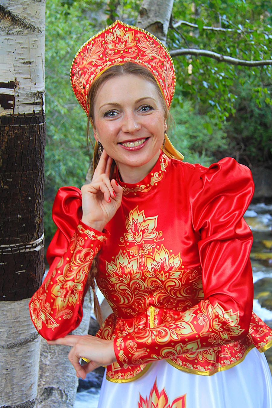 Women in Slavic costumes in Fort Worth