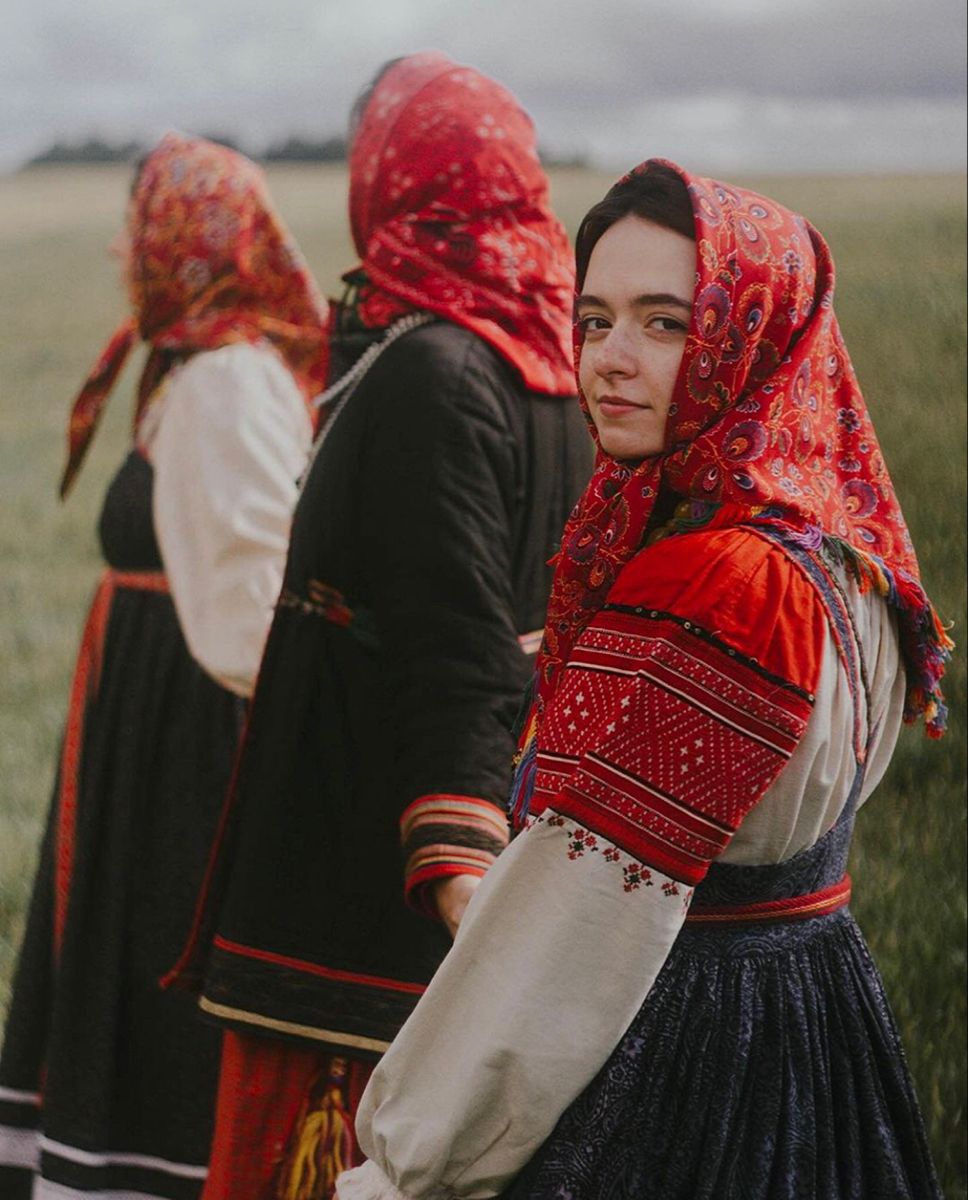 Women in Slavic costumes in Fort Worth